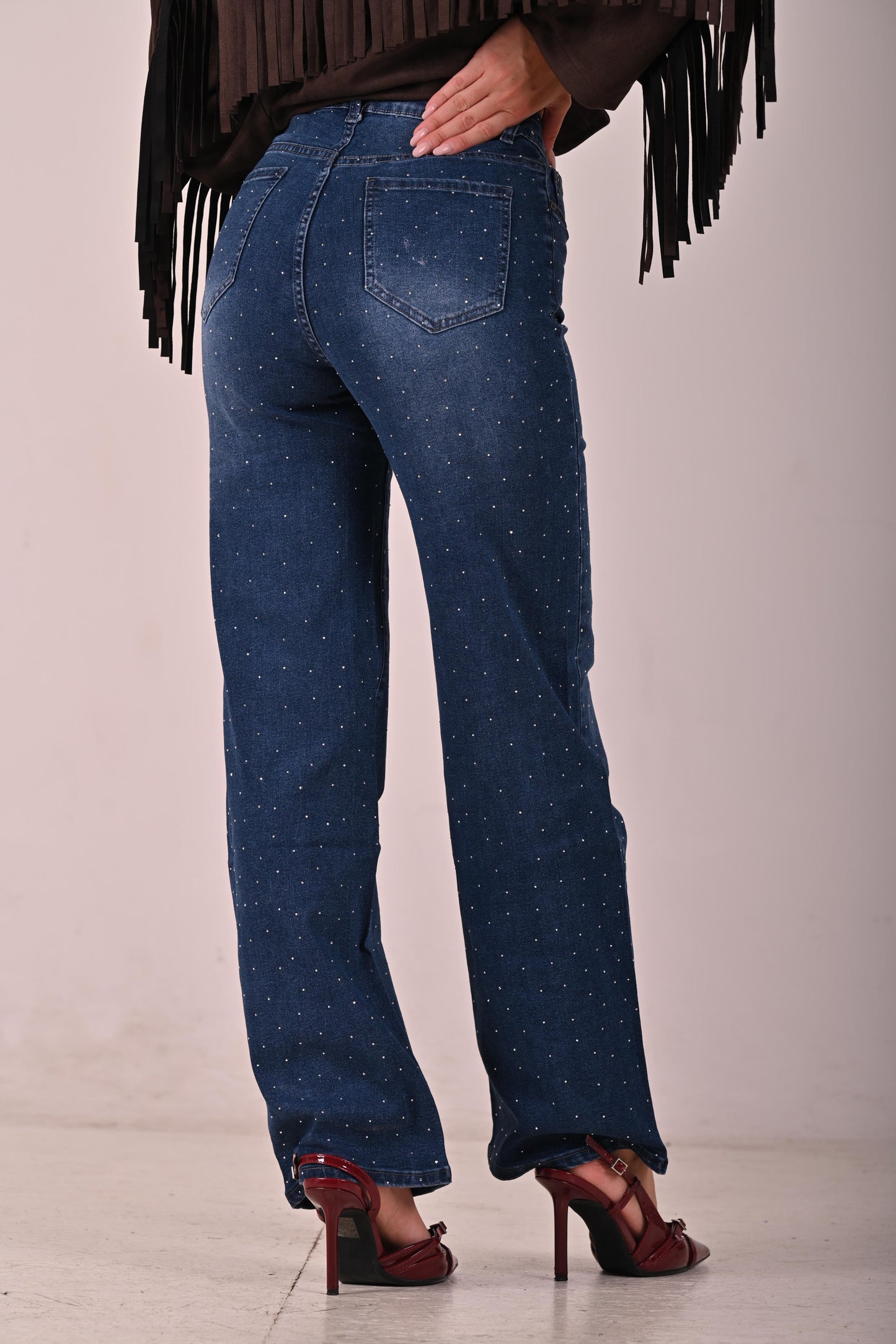 Jeans a palazzo tempestati di Swarovski